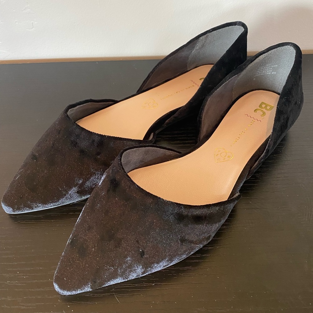 Black velvet flats size 6